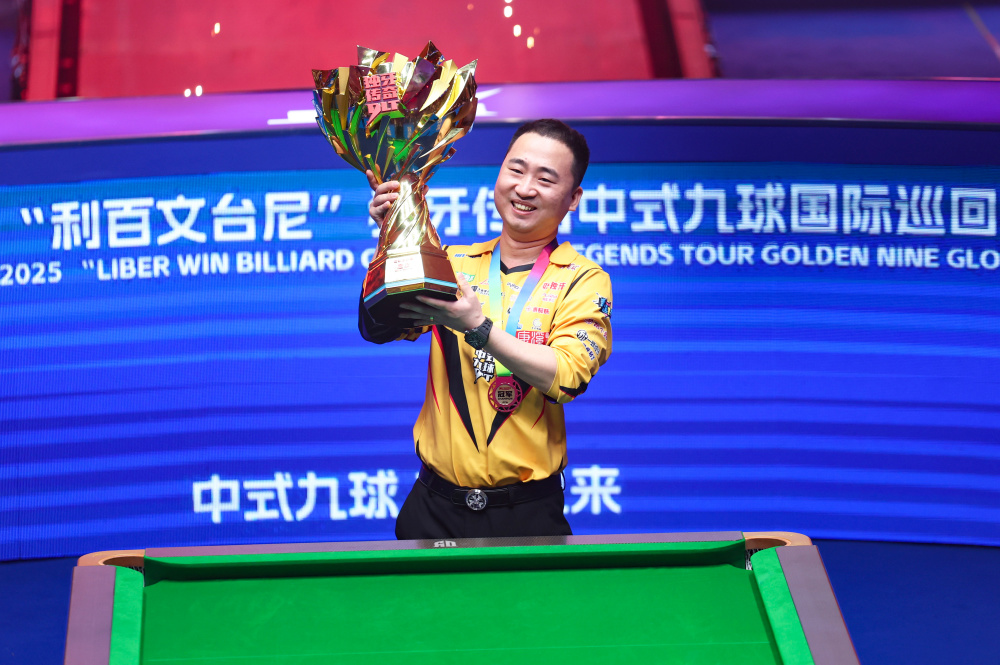 在足球比赛 在足球比赛